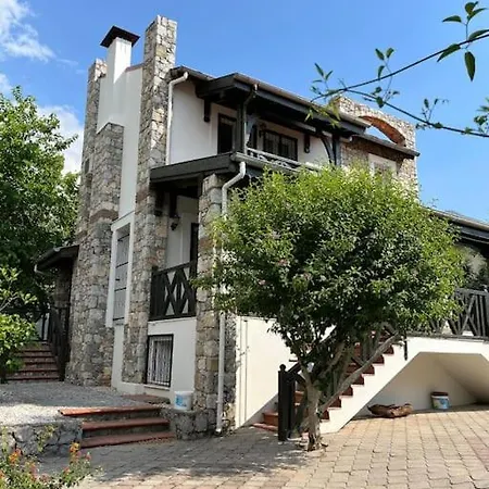 فيلة Deniz فتحية